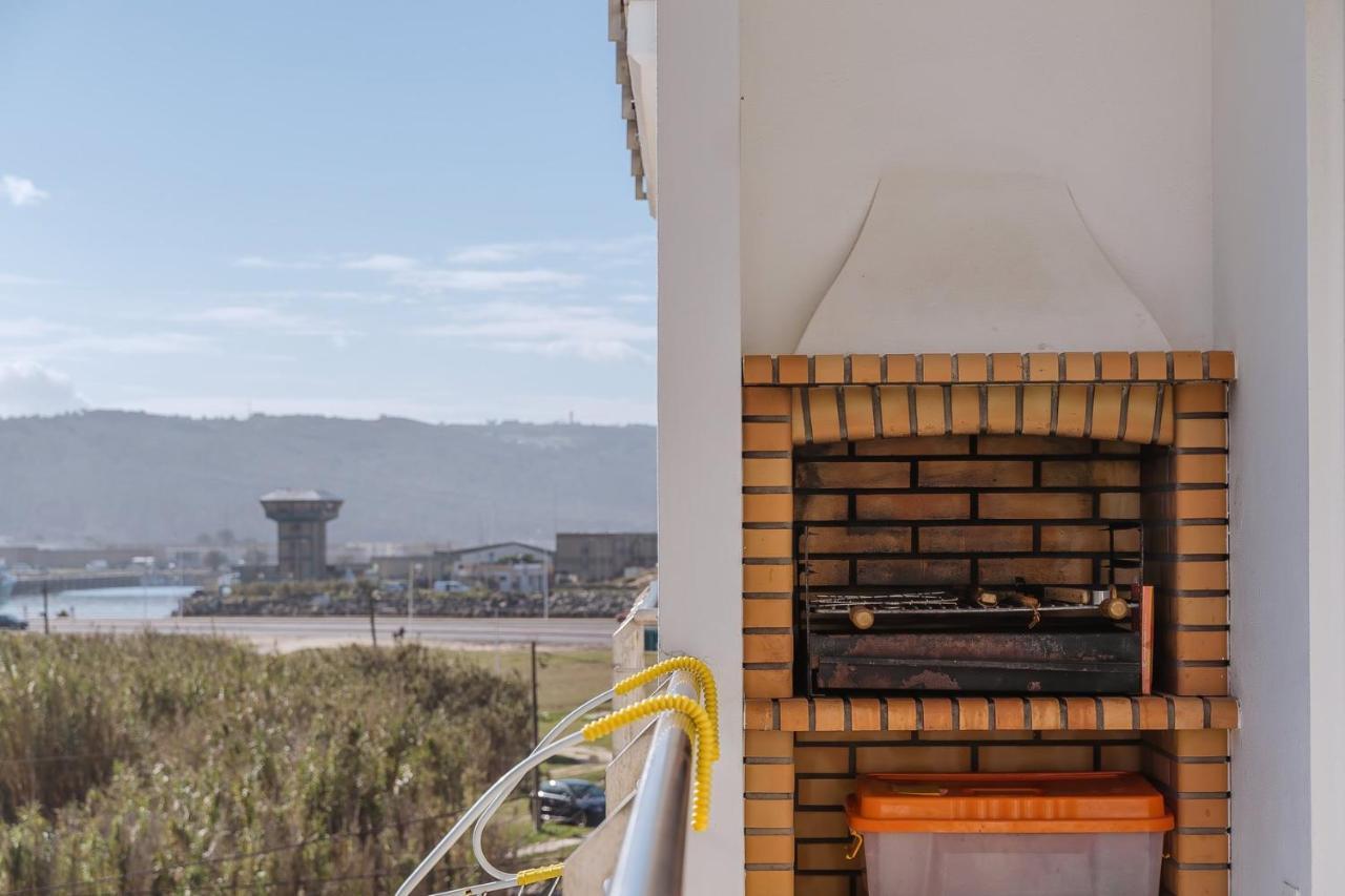 Farol Beach Place Nazare Exterior photo