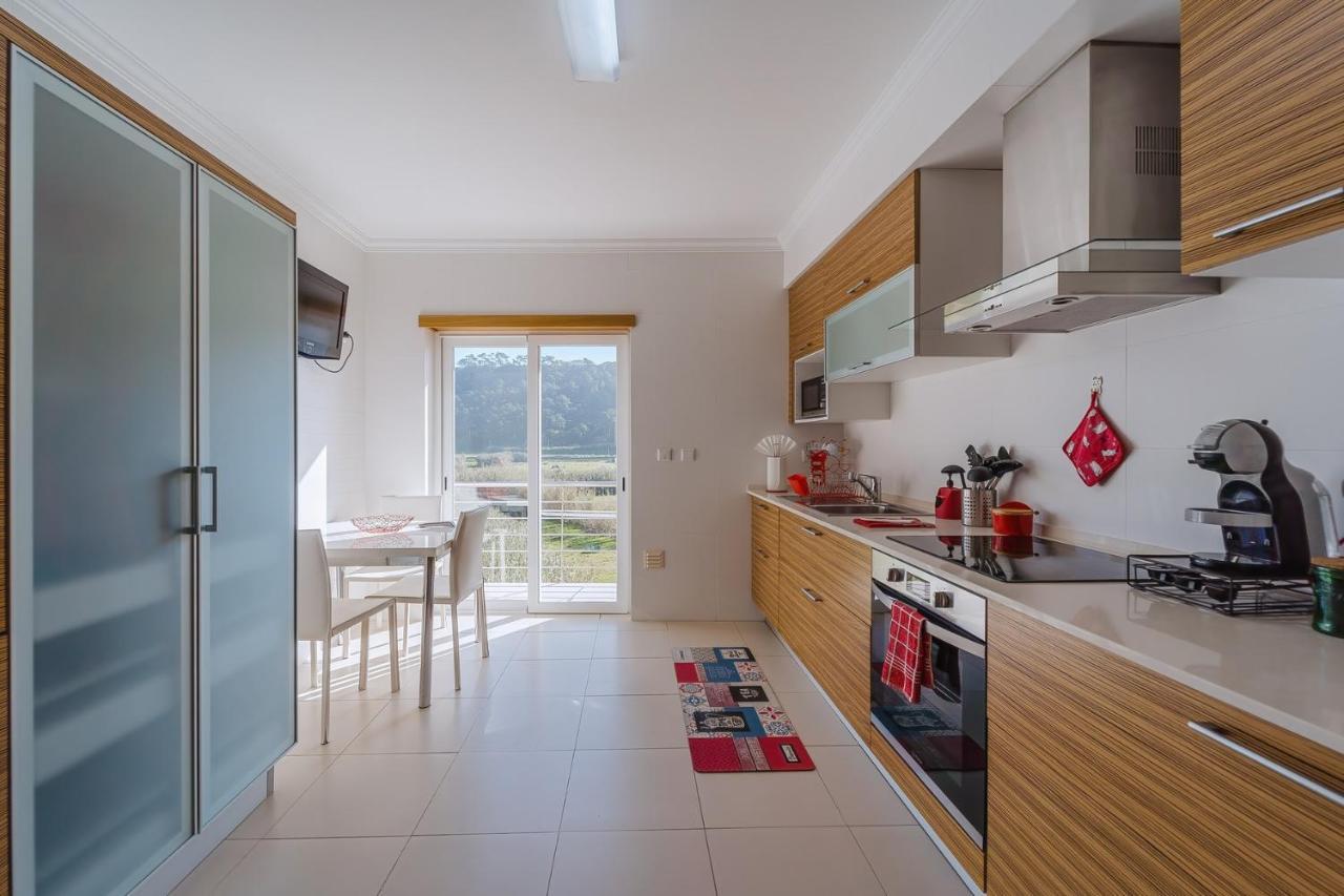 Farol Beach Place Nazare Exterior photo